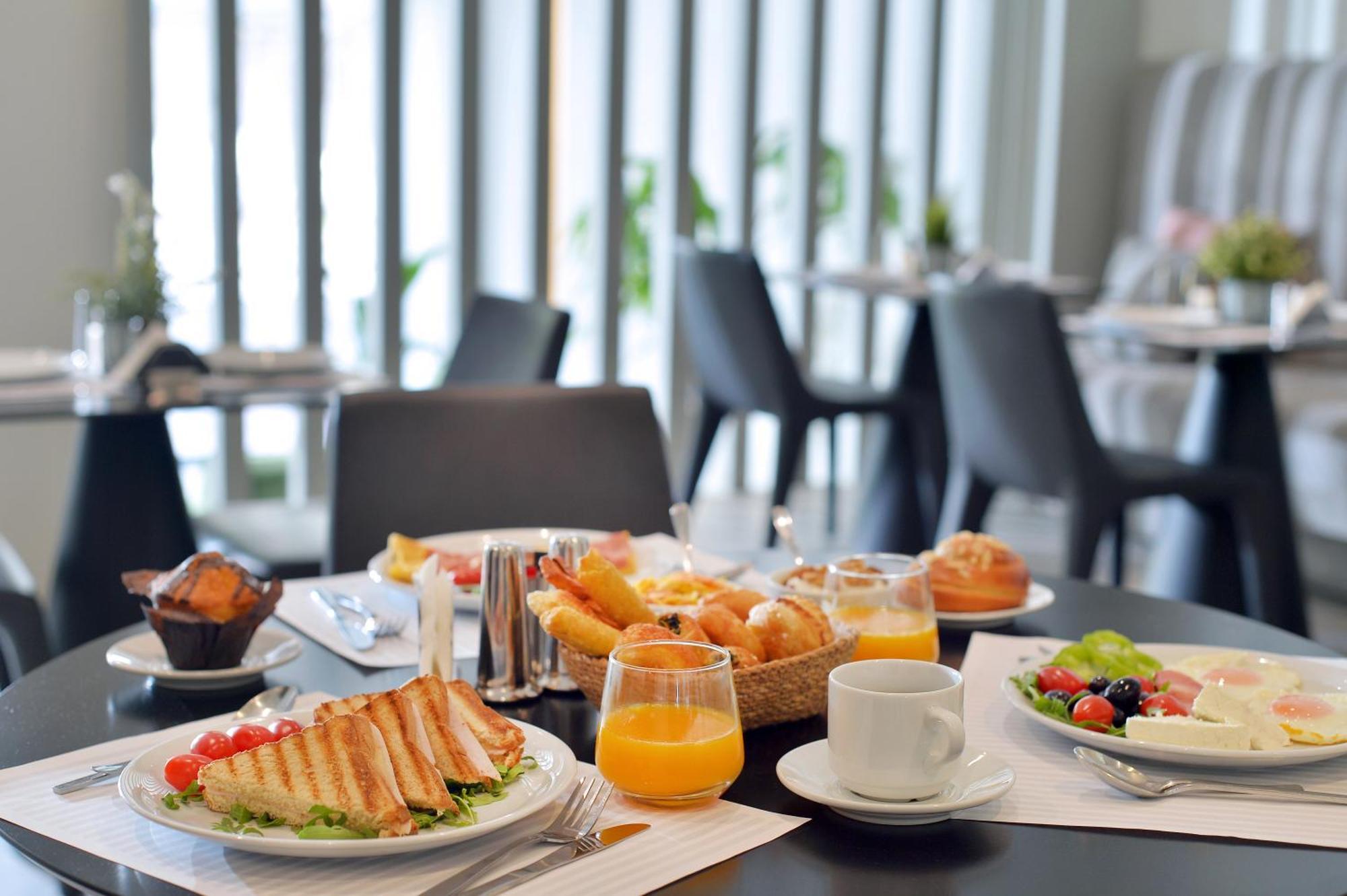 Alva Athens Hotel Ngoại thất bức ảnh
